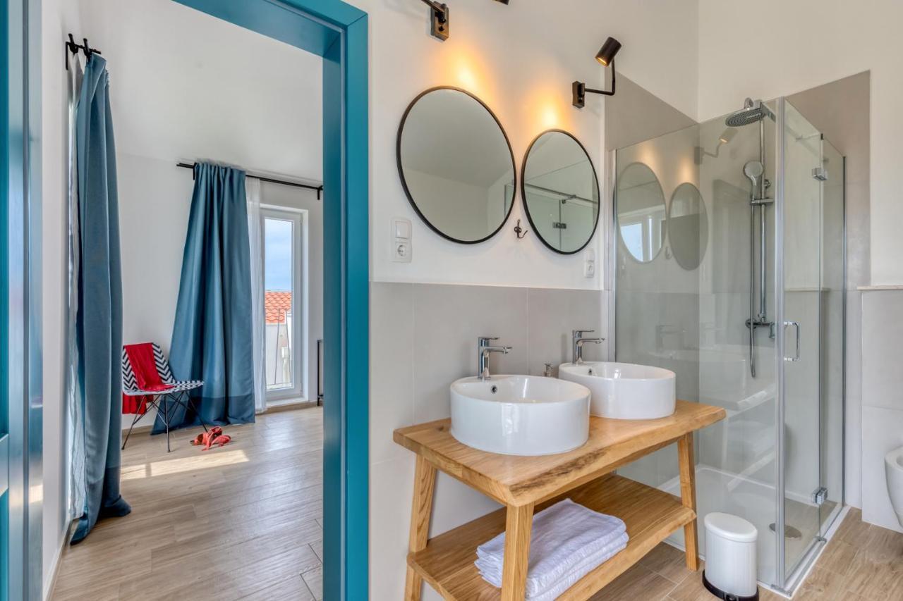 Villa Vela Muline - 8 Plus 2 Guests - Heated Pool 乌格连 外观 照片